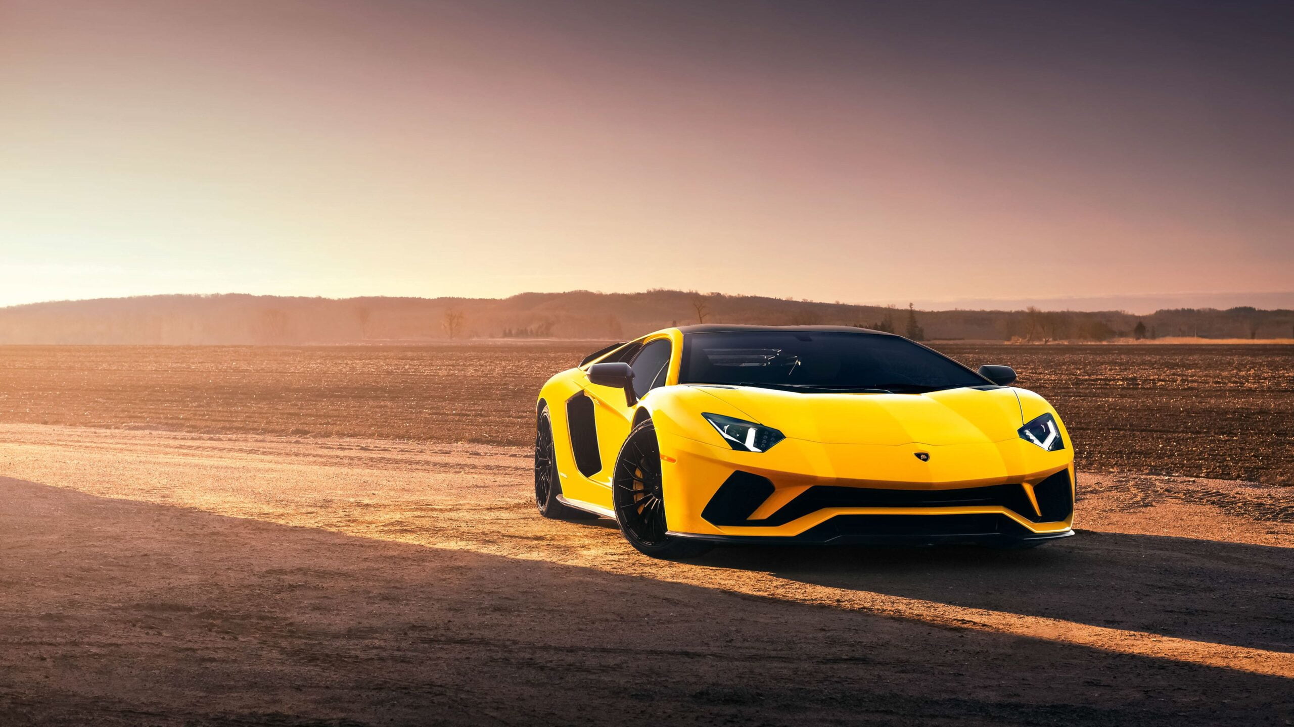 Bạn là một tín đồ của siêu xe Lamborghini? Hãy xem hình ảnh của chúng tôi về những chiếc siêu xe này để đắm chìm trong thế giới tuyệt nhất của tốc độ và phong cách.