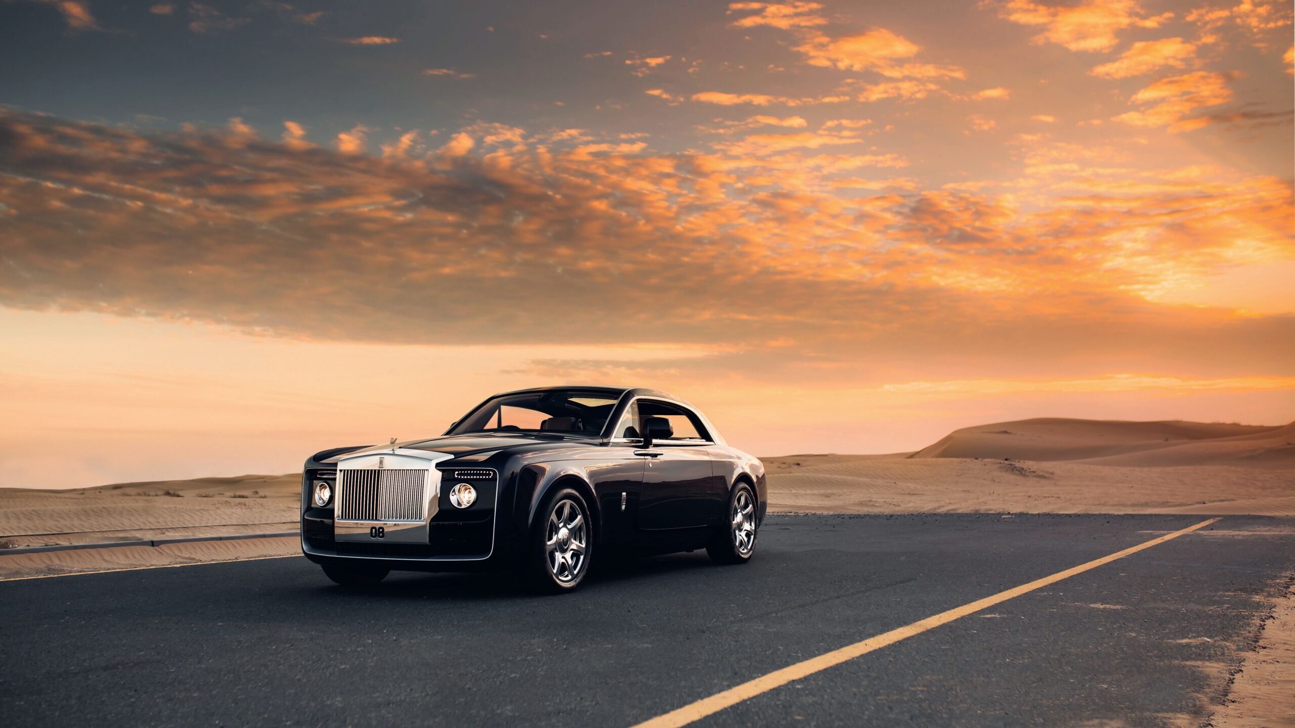 Chùm ảnh: Rolls-Royce ra mắt chiếc Boat Tail thứ hai, cực phẩm giá 28 triệu